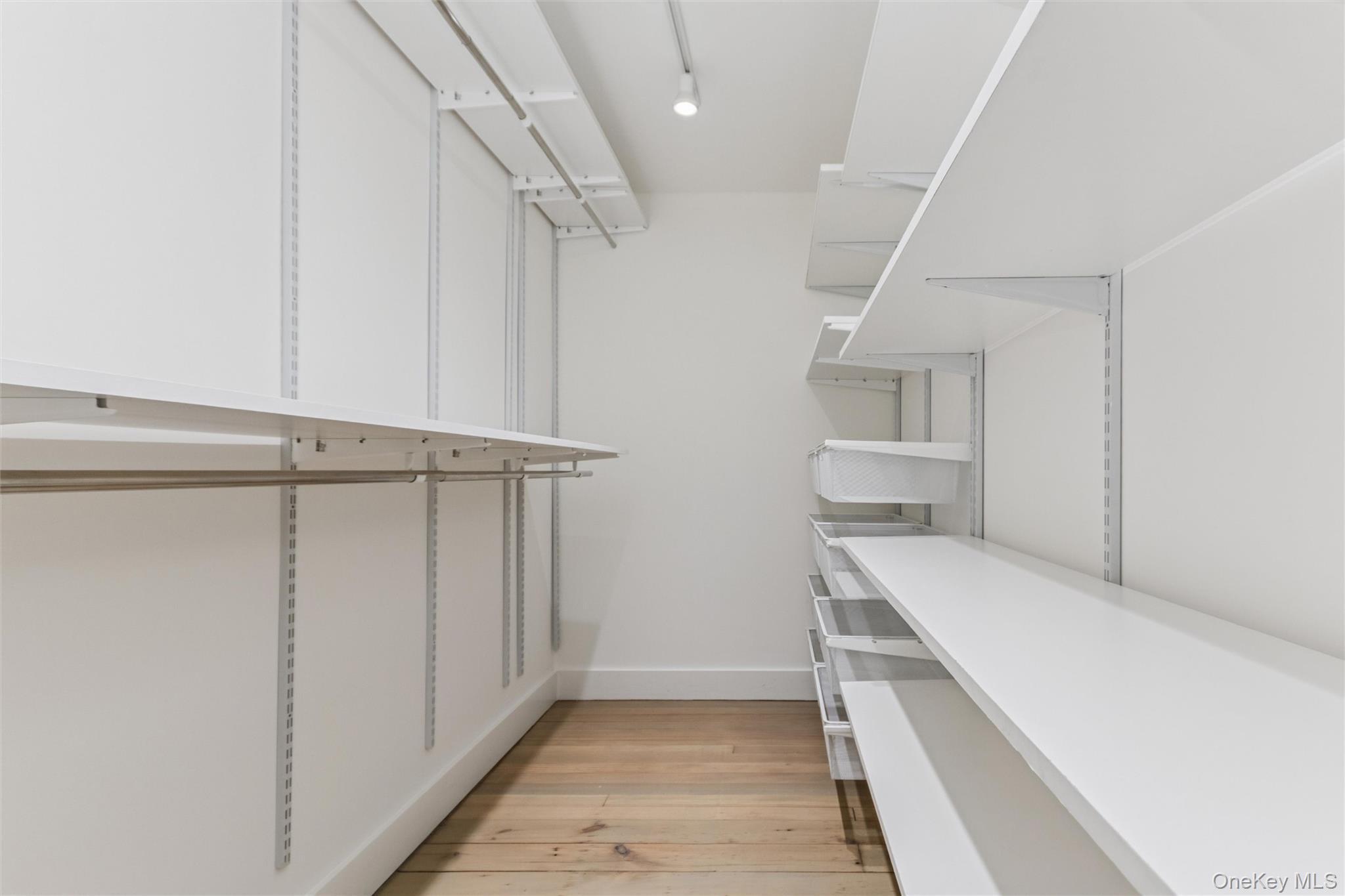 Single Family South  Dutchess County, NY 12508, MLS-916289-22