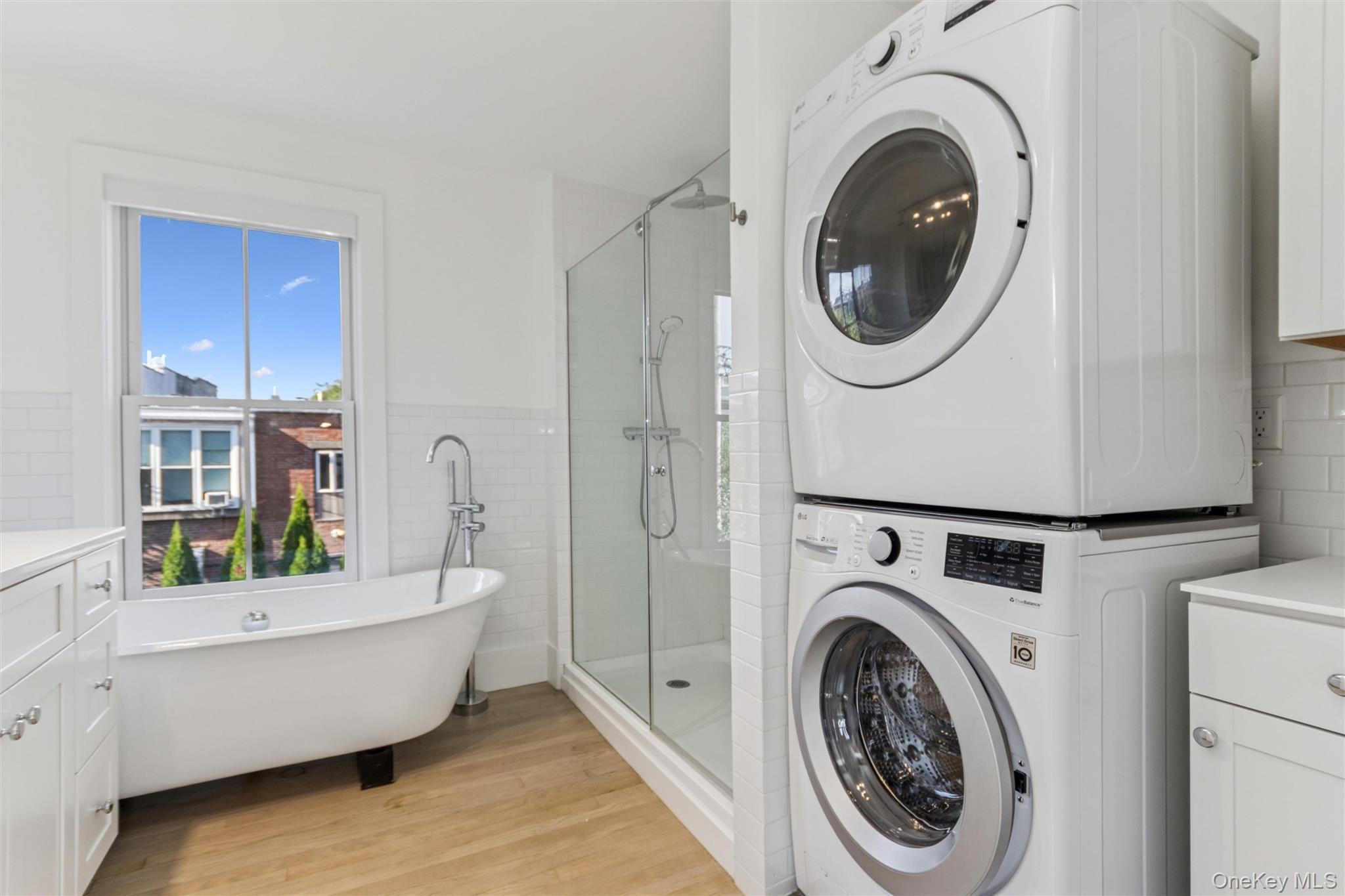 Single Family South  Dutchess County, NY 12508, MLS-916289-24