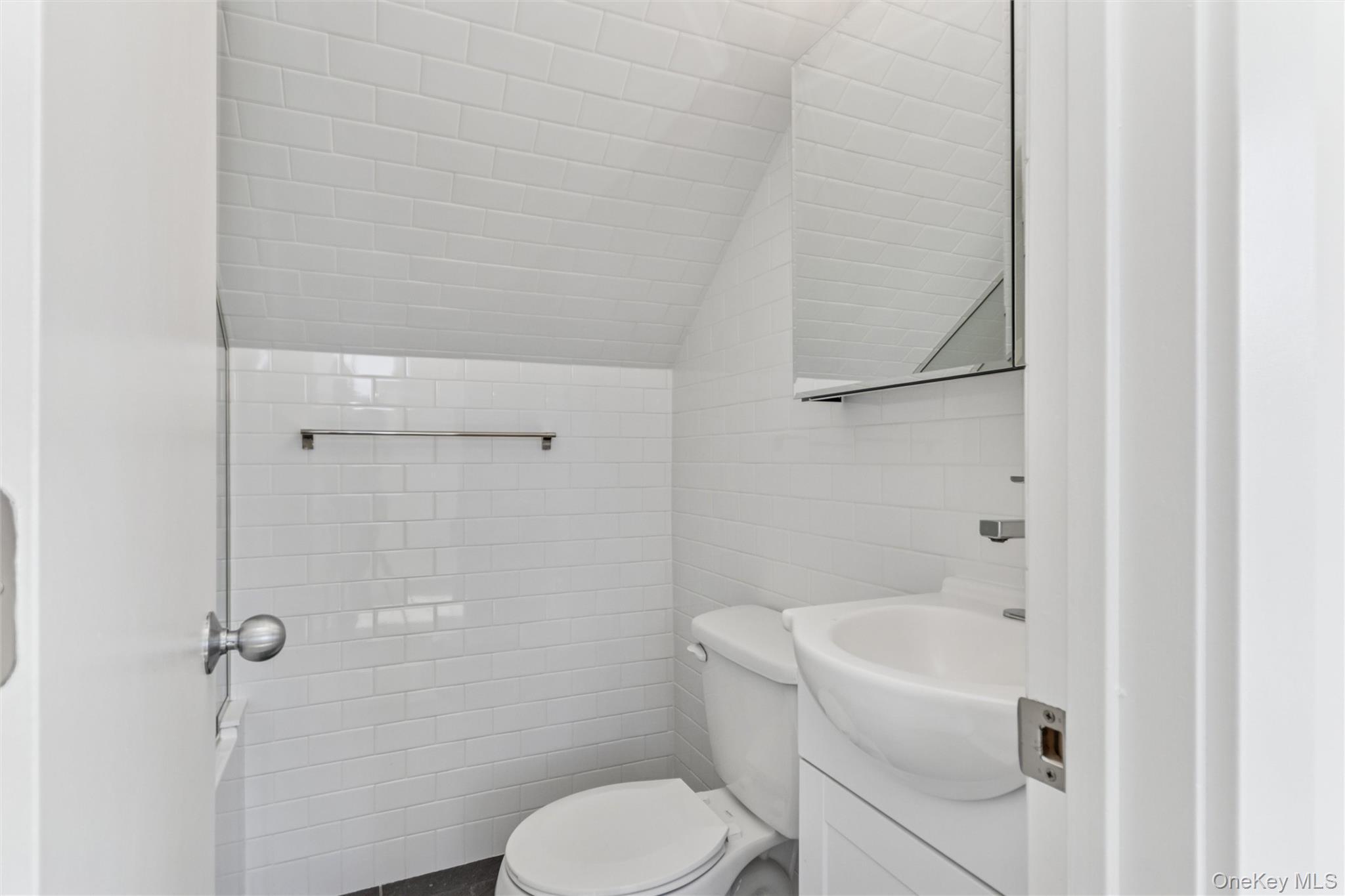 Single Family South  Dutchess County, NY 12508, MLS-916289-34