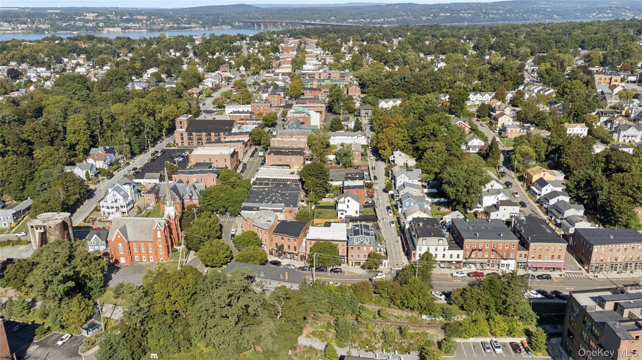 Single Family South  Dutchess County, NY 12508, MLS-916289-44