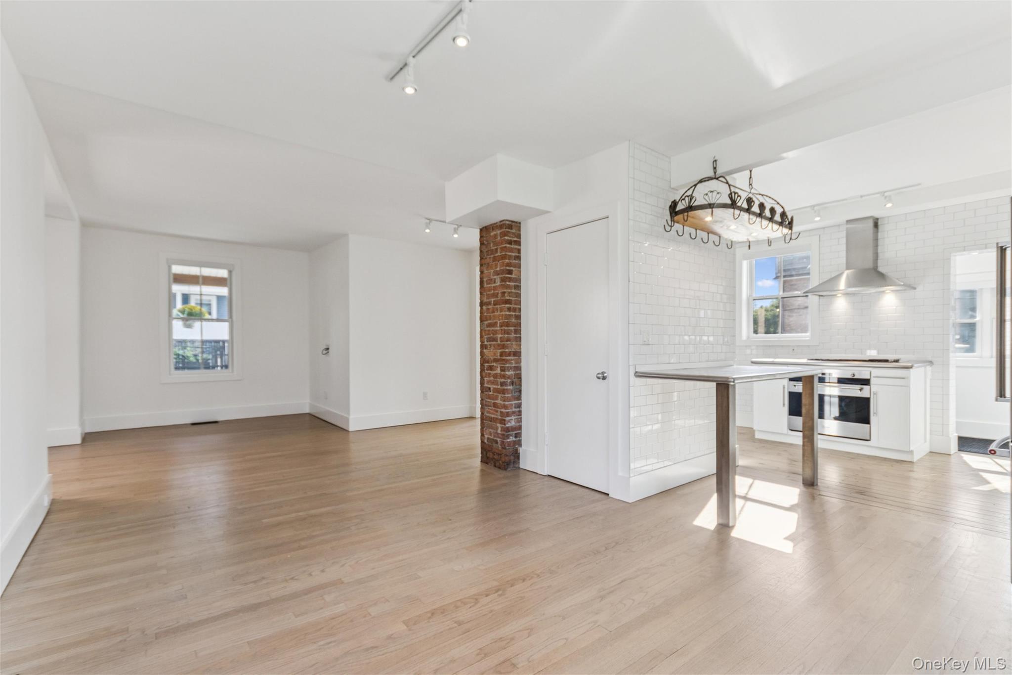 Single Family South  Dutchess County, NY 12508, MLS-916289-7