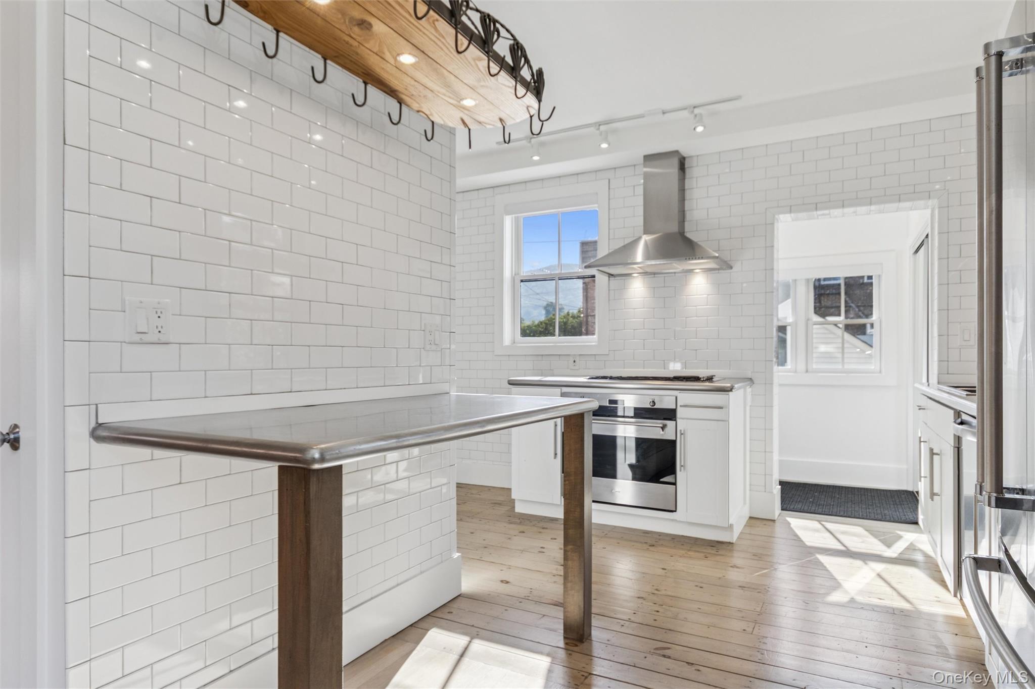 Single Family South  Dutchess County, NY 12508, MLS-916289-8