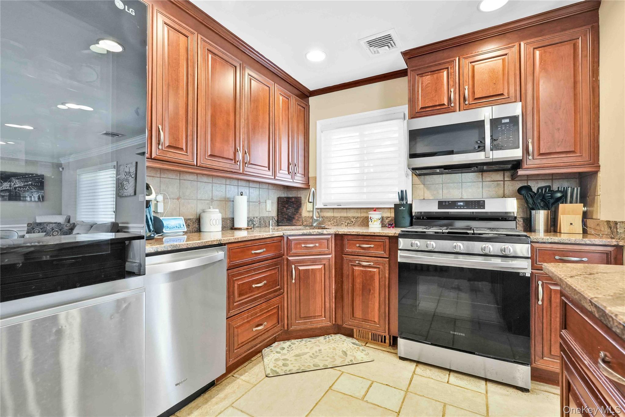 Single Family Amherst  Suffolk County, NY 11787, MLS-916301-13