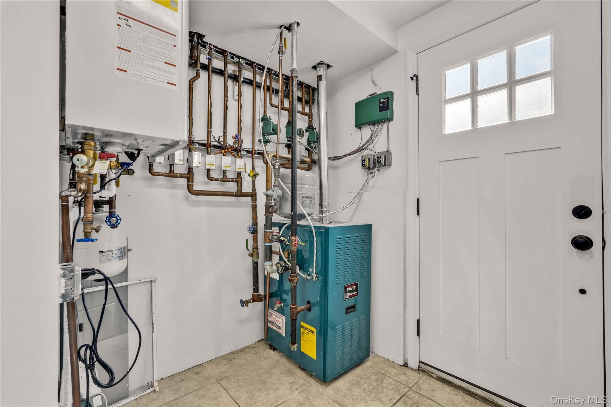 Single Family Amherst  Suffolk County, NY 11787, MLS-916301-28