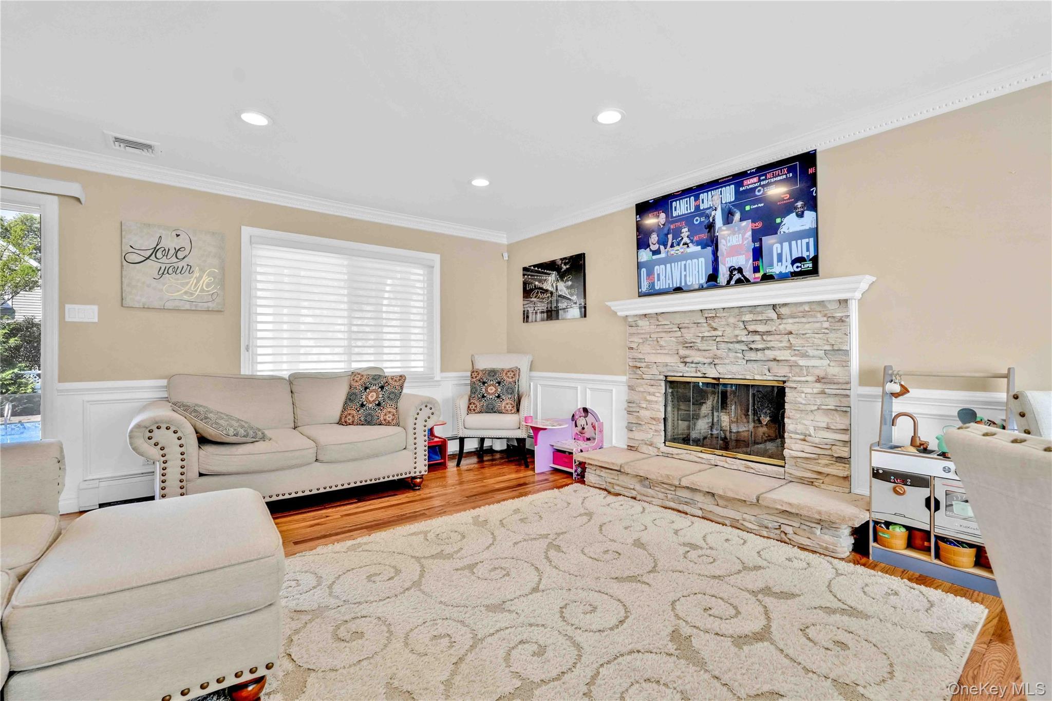 Single Family Amherst  Suffolk County, NY 11787, MLS-916301-8