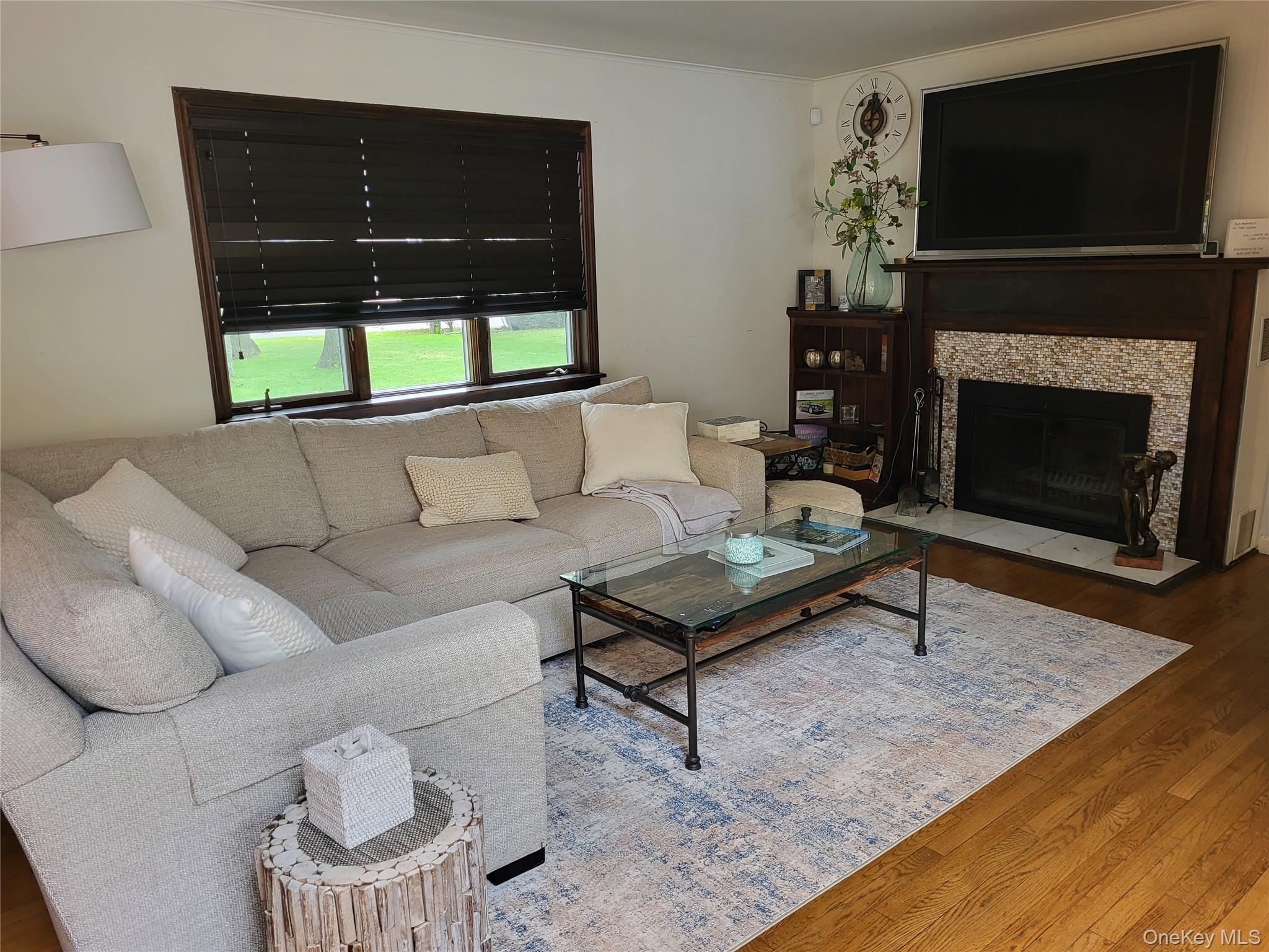 Single Family Wilson Suffolk County, NY 11946, MLS-916318-7