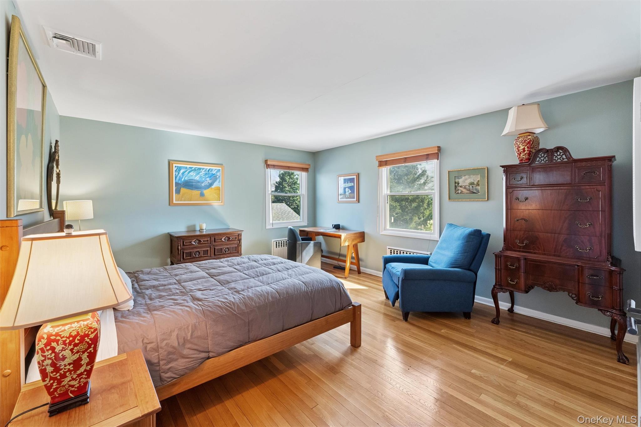 Single Family Oneck  Suffolk County, NY 11978, MLS-916332-16