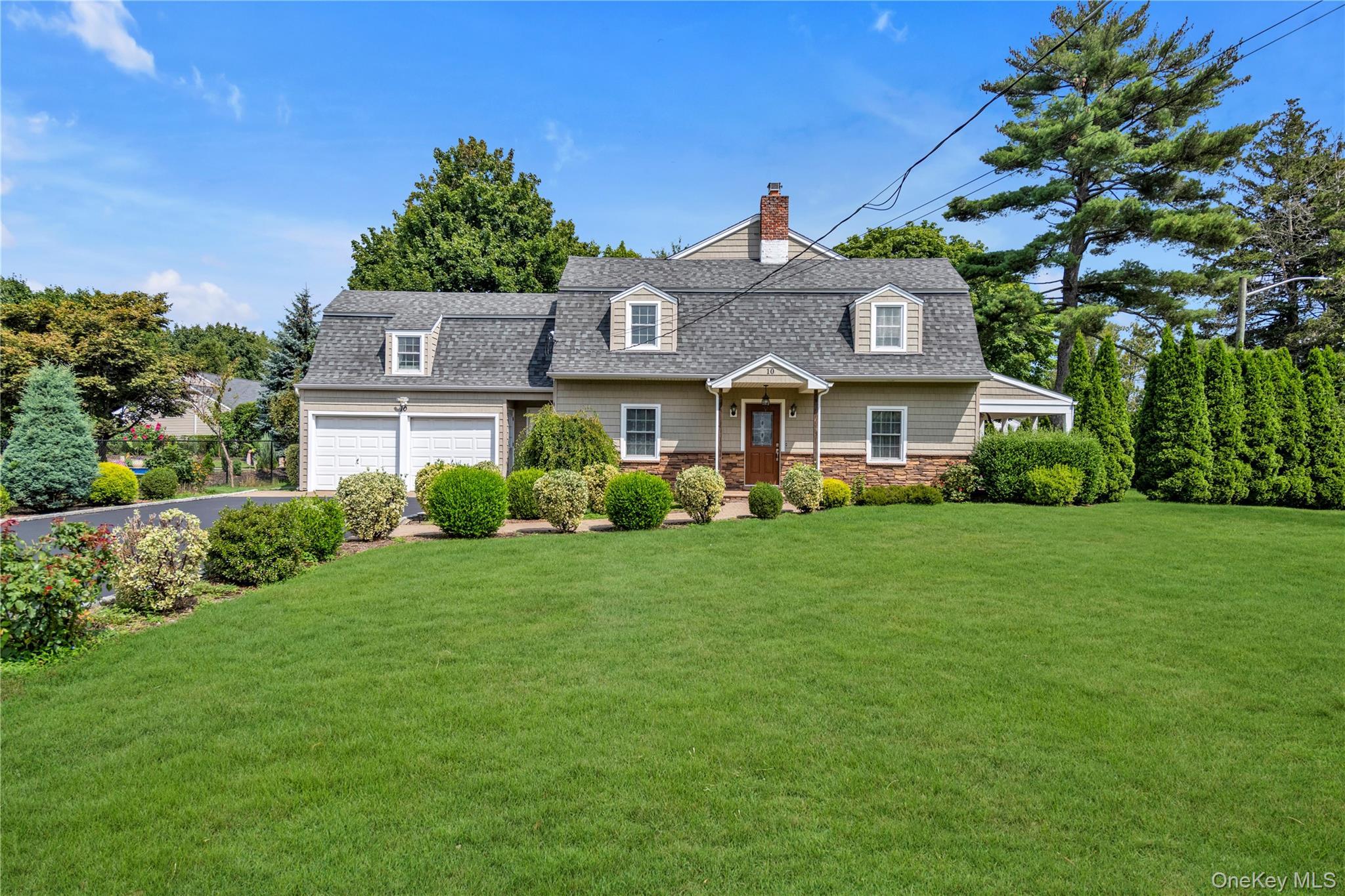 Single Family Field  Nassau County, NY 11801, MLS-916368-22