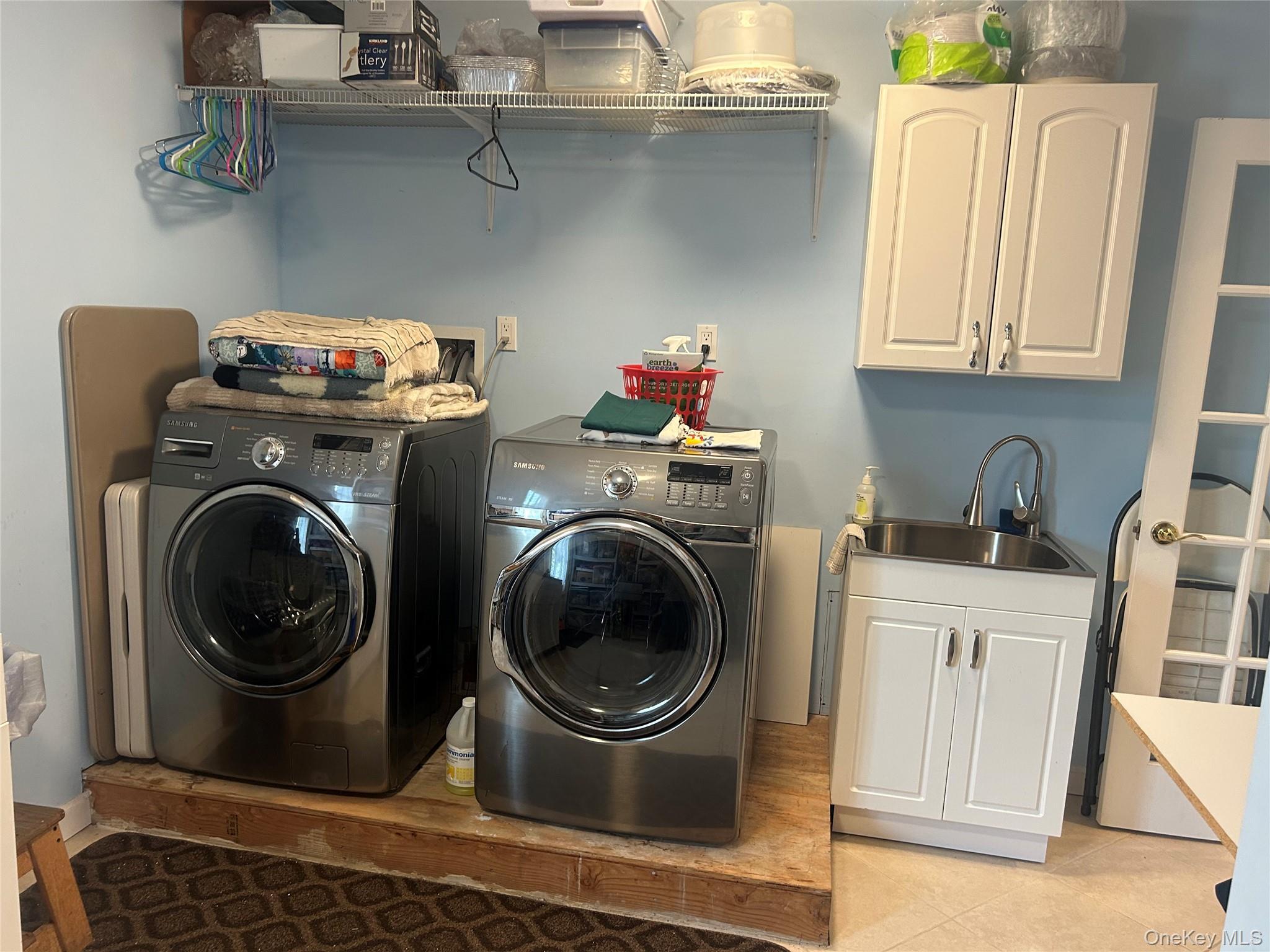 Single Family Riviera  Suffolk County, NY 11757, MLS-916400-28