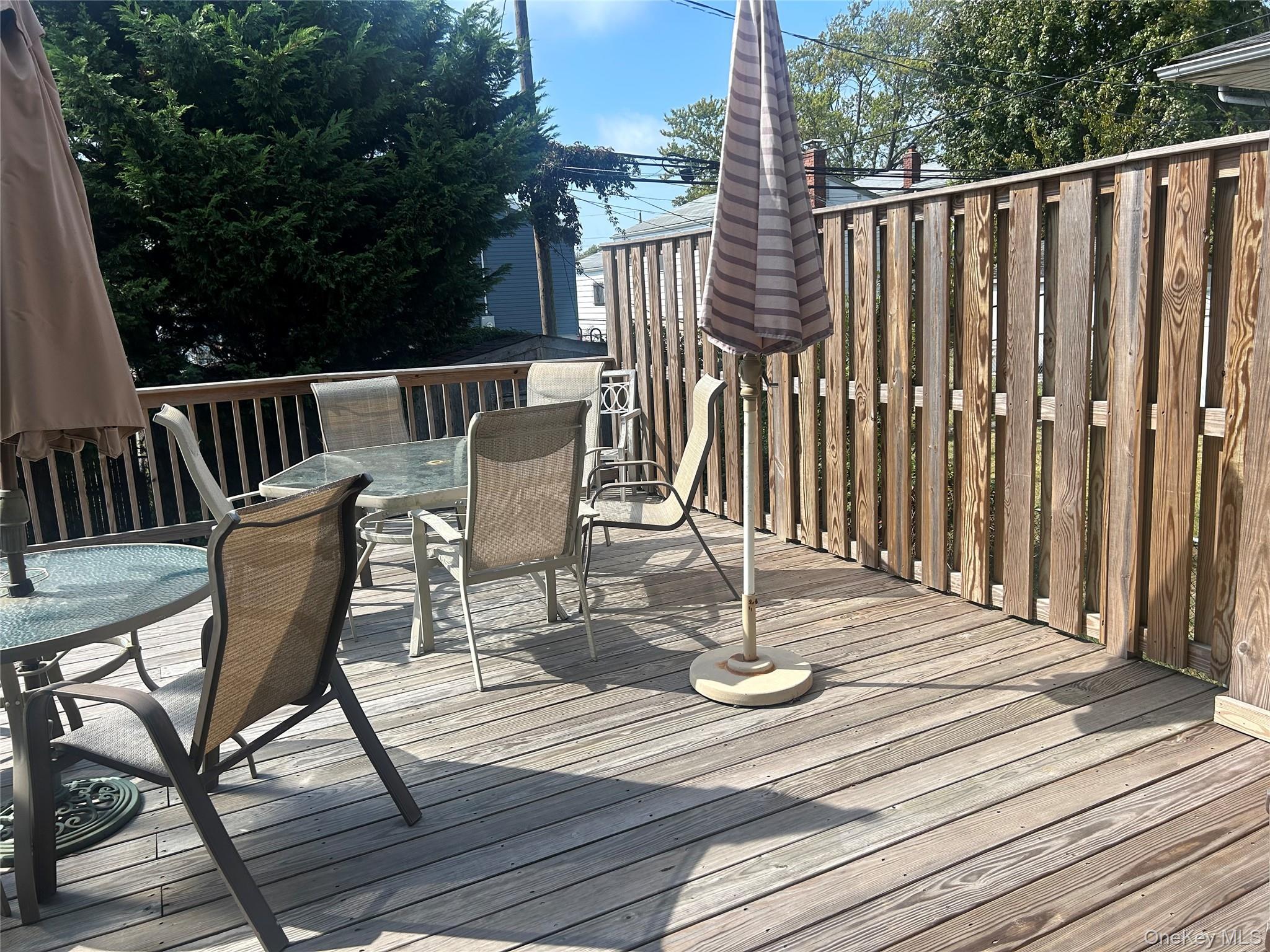 Single Family Riviera  Suffolk County, NY 11757, MLS-916400-36