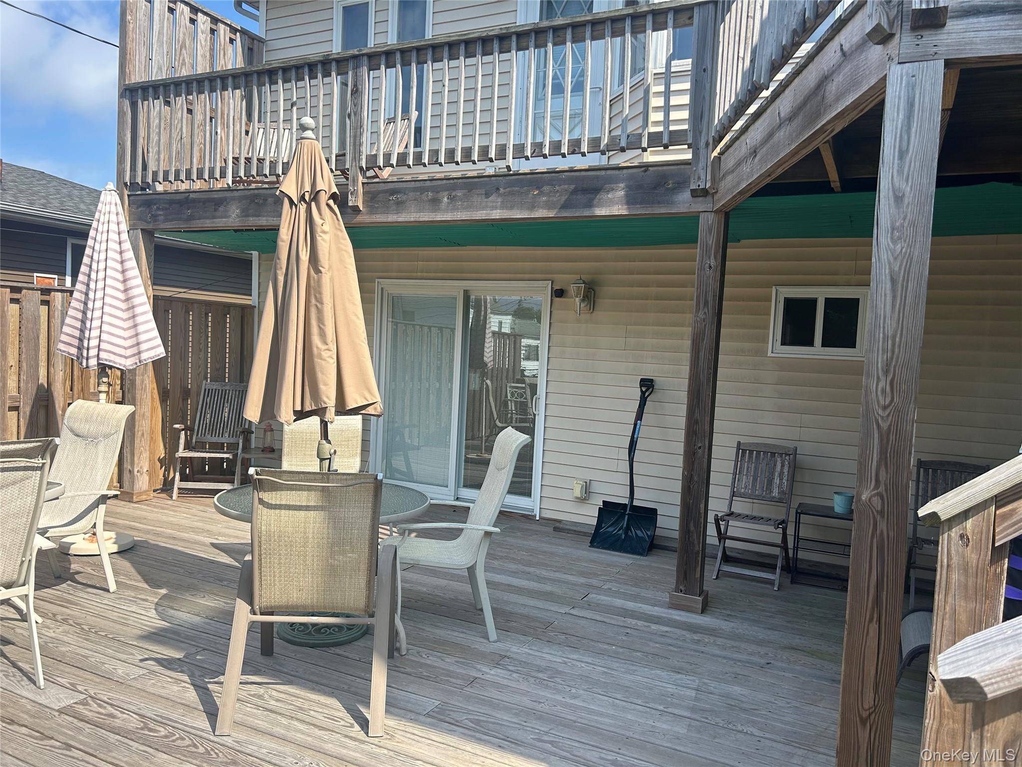 Single Family Riviera  Suffolk County, NY 11757, MLS-916400-45