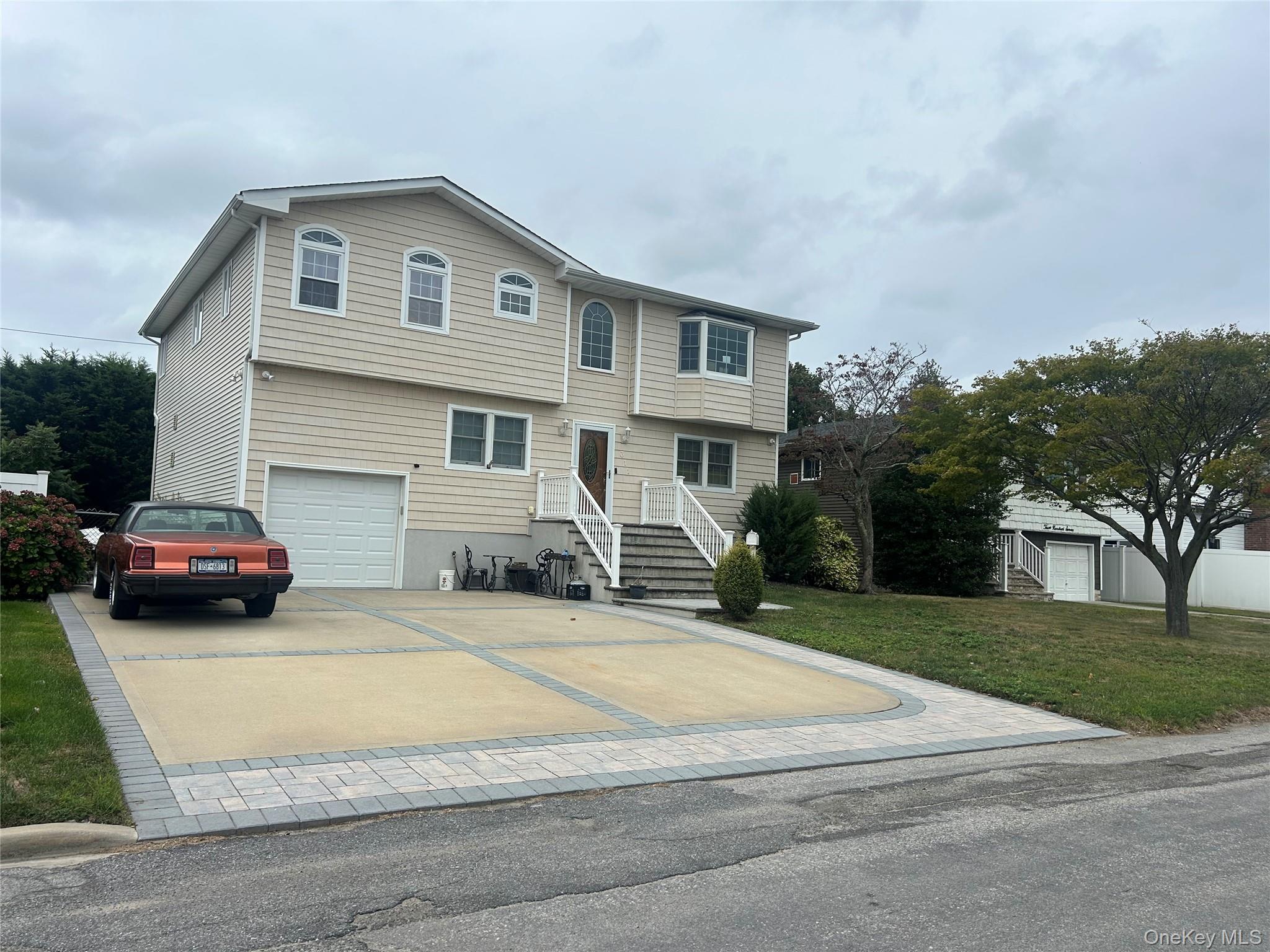 Single Family Riviera  Suffolk County, NY 11757, MLS-916400-5