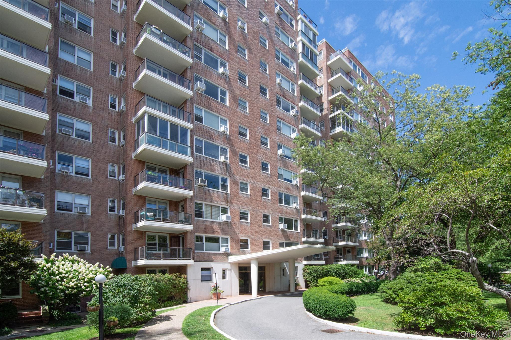 Coop Kappock  Bronx, NY 10463, MLS-916403-25