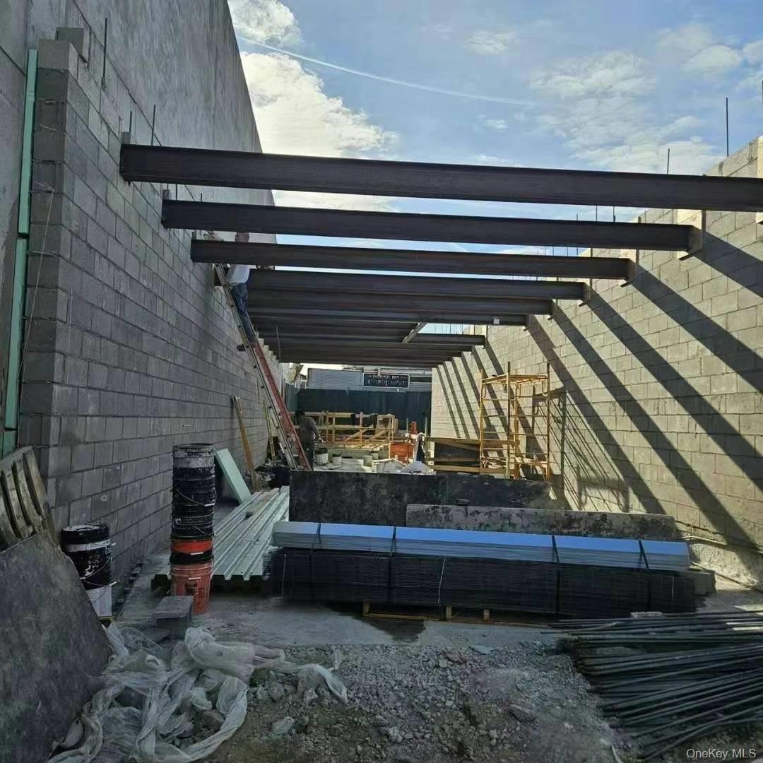 Single Family 12th  Queens, NY 11357, MLS-916438-3