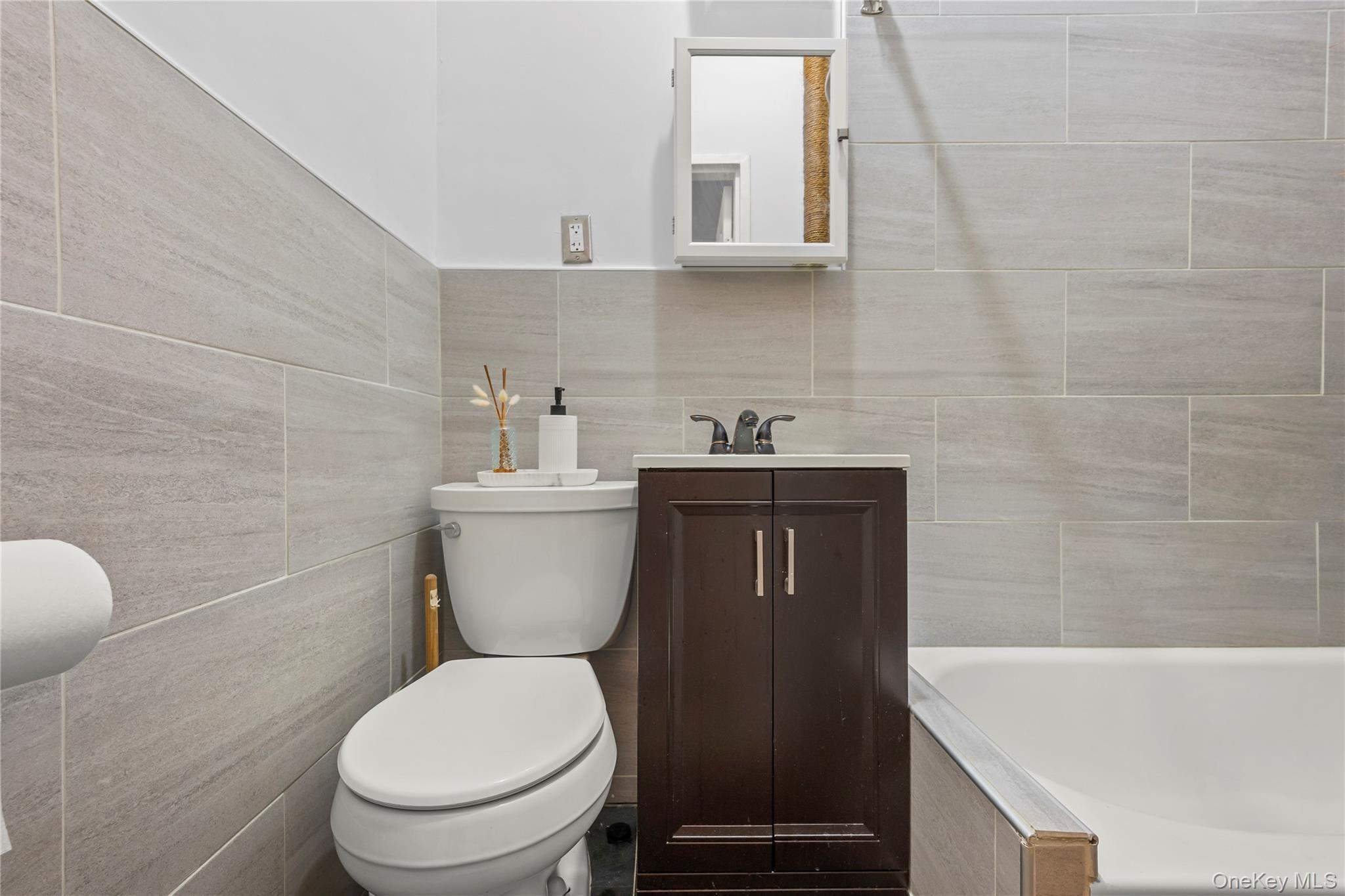 Coop Madison  Manhattan, NY 10035, MLS-916444-10