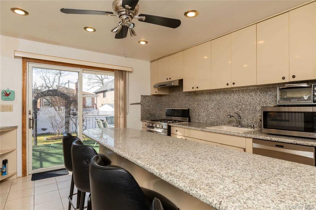 Single Family 149th Queens, NY 11357, MLS-916453-7