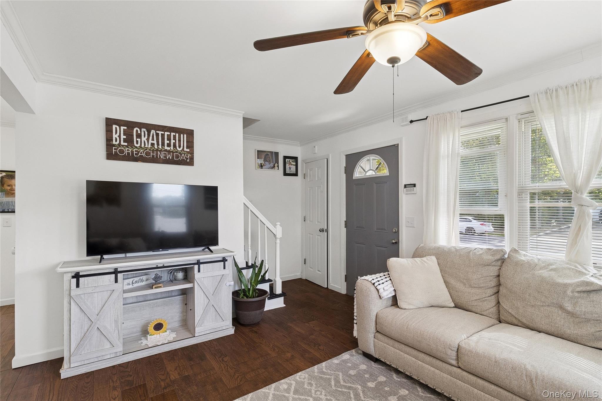 Single Family Pinetop Suffolk County, NY 11967, MLS-916464-11