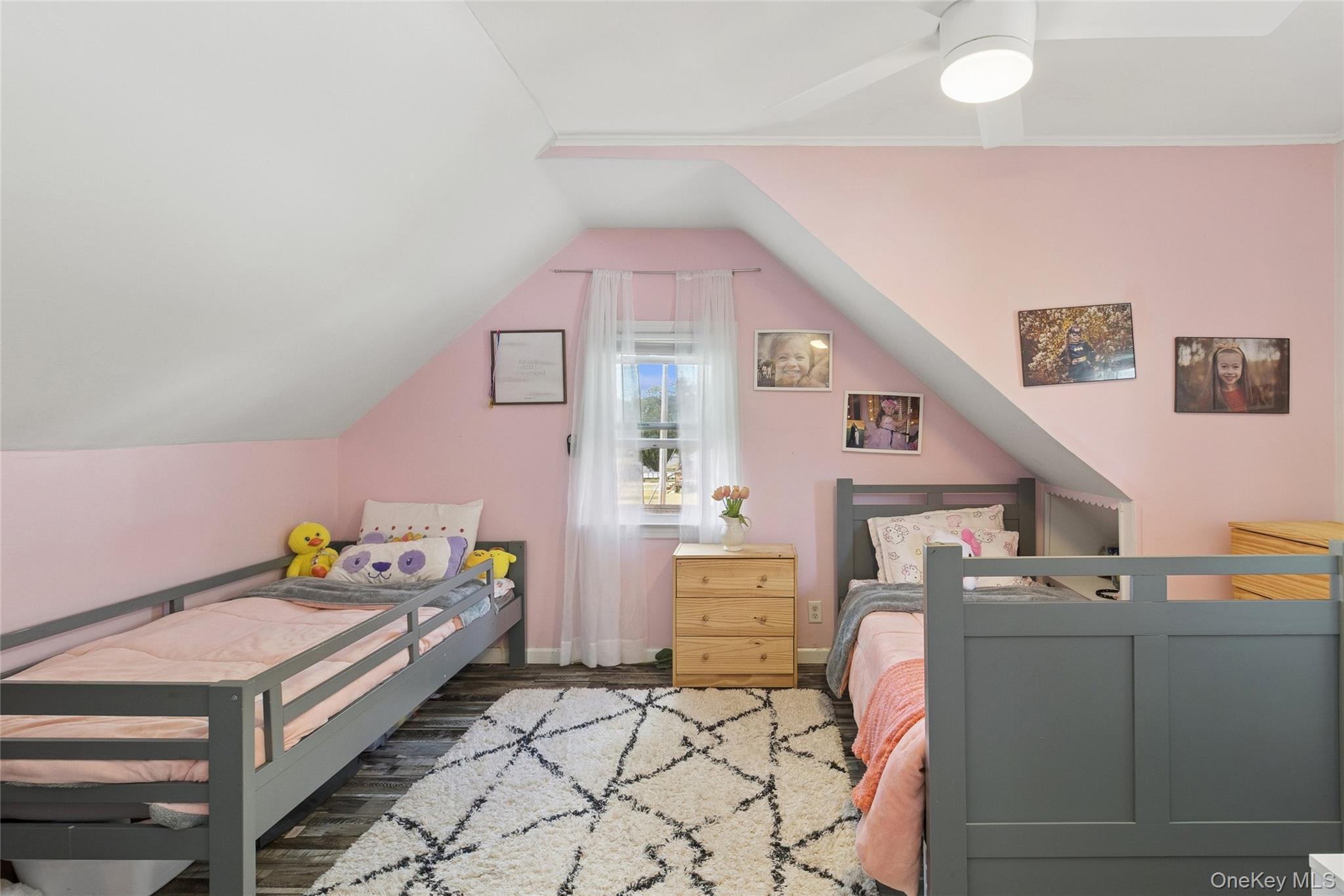 Single Family Pinetop Suffolk County, NY 11967, MLS-916464-21