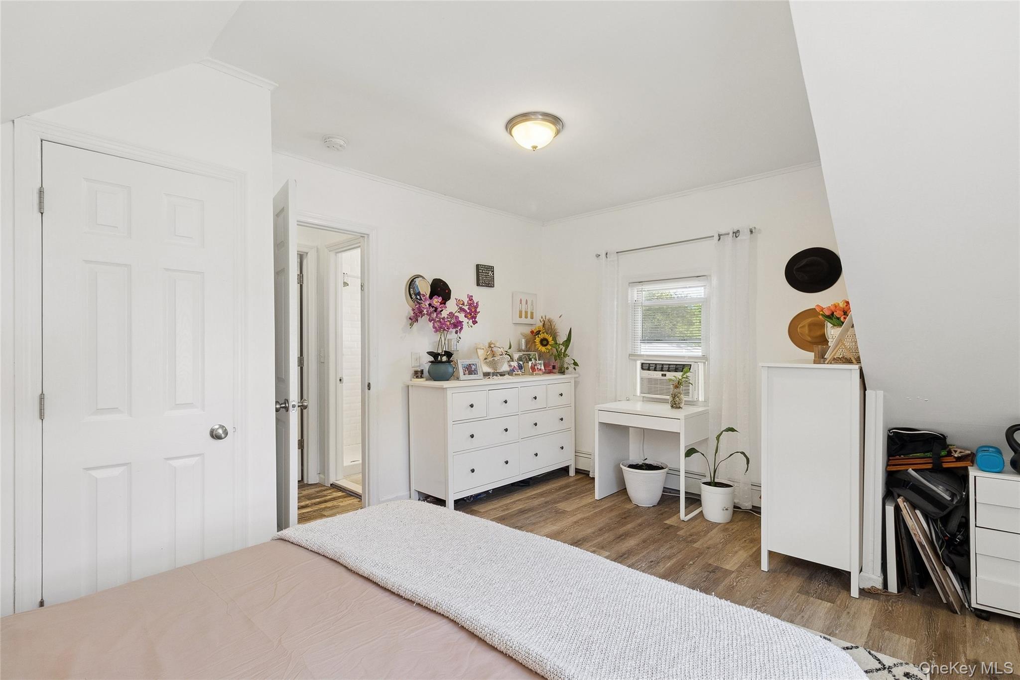 Single Family Pinetop Suffolk County, NY 11967, MLS-916464-24