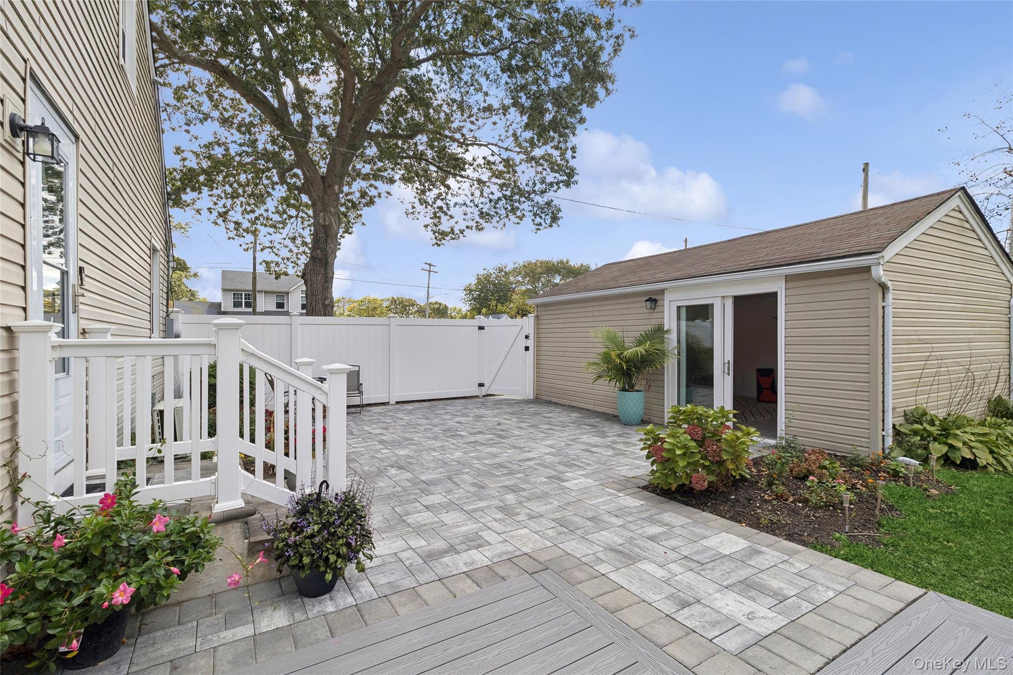 Single Family Pinetop Suffolk County, NY 11967, MLS-916464-27