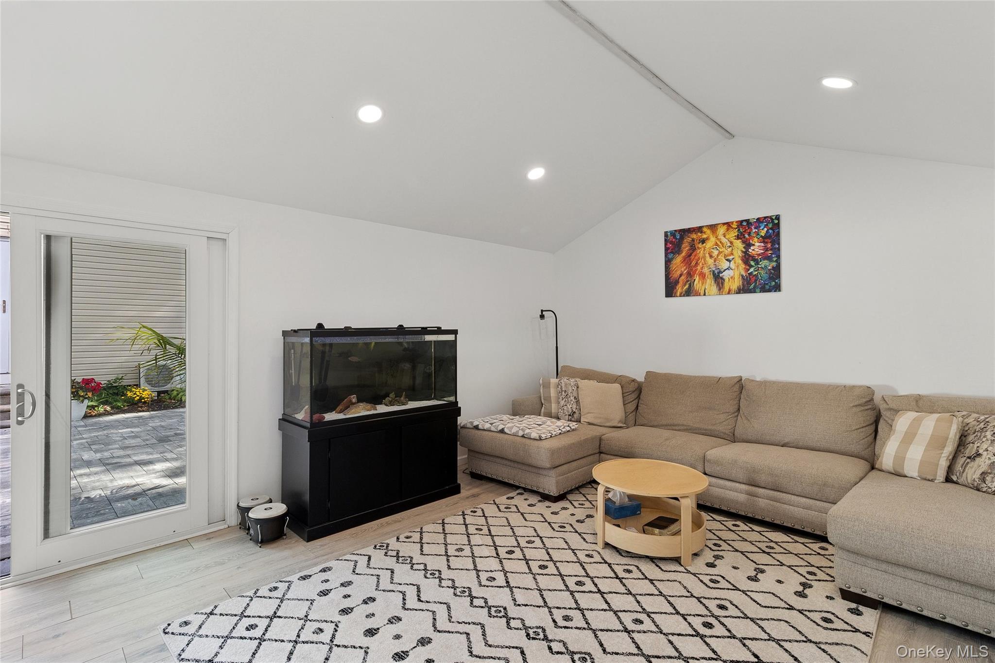 Single Family Pinetop Suffolk County, NY 11967, MLS-916464-28