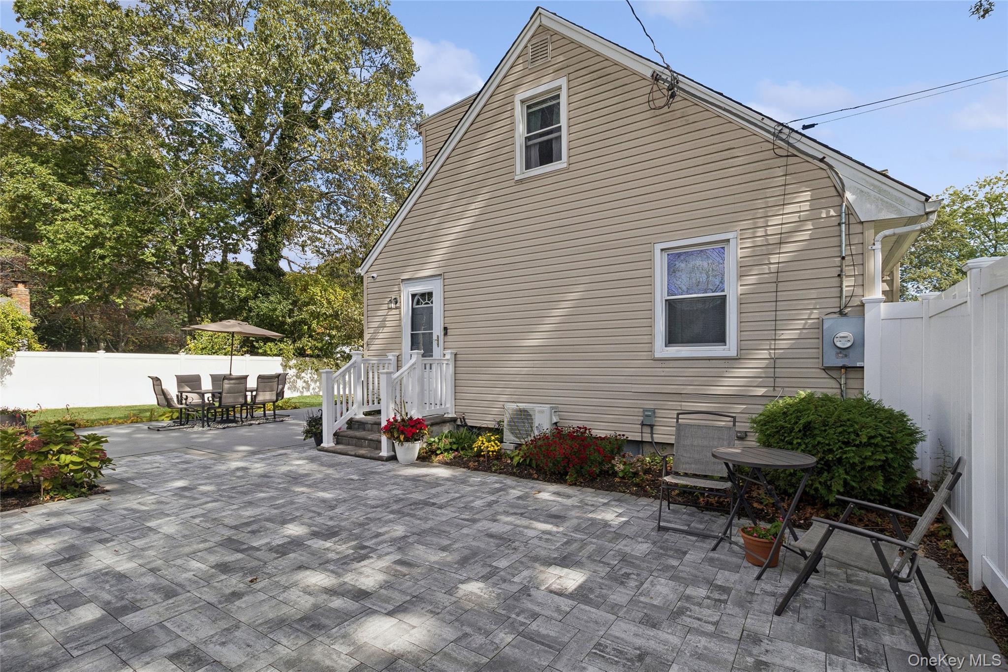 Single Family Pinetop Suffolk County, NY 11967, MLS-916464-30