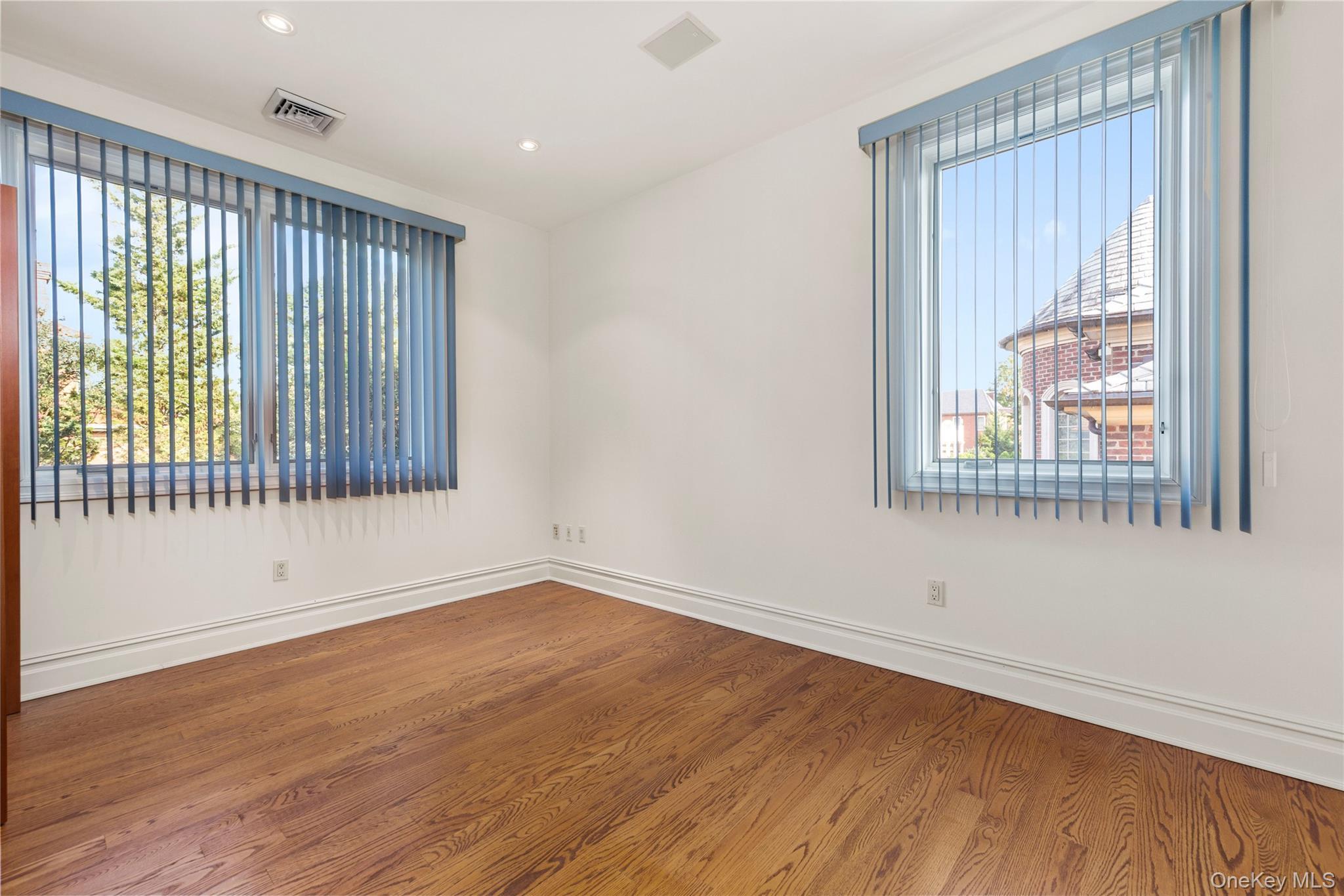 Single Family Malba Queens, NY 11357, MLS-916478-17