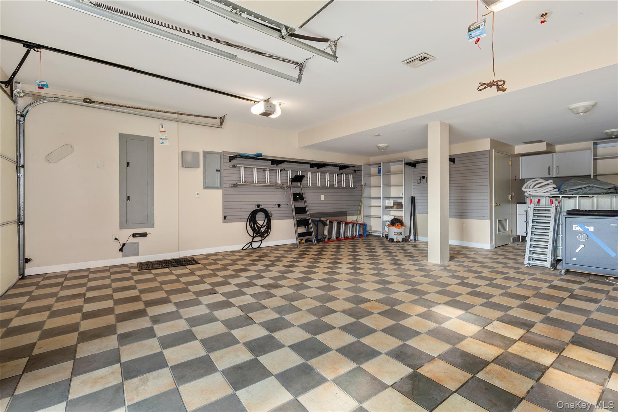 Single Family Malba Queens, NY 11357, MLS-916478-22