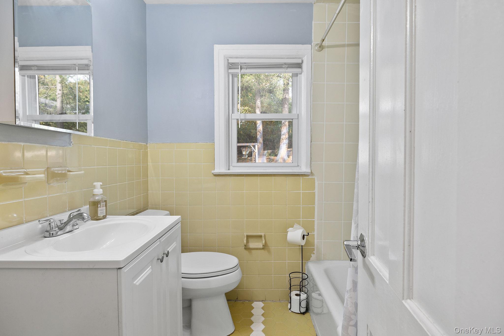 Single Family Tuxedo  Putnam County, NY 10512, MLS-916489-11