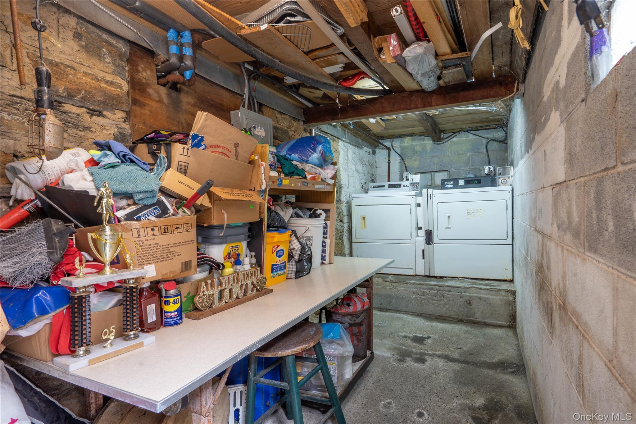 Single Family East 193rd Street  Bronx, NY 10458, MLS-916510-16