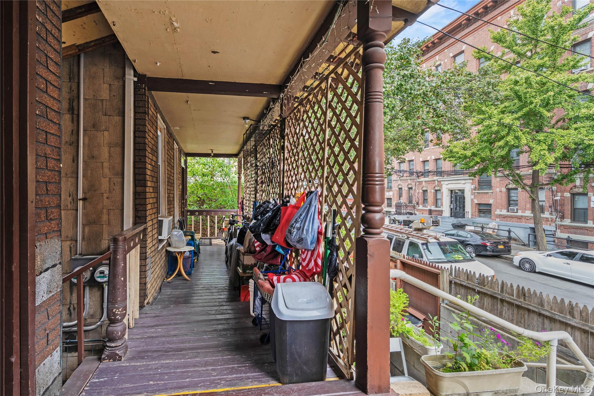 Single Family East 193rd Street  Bronx, NY 10458, MLS-916510-3