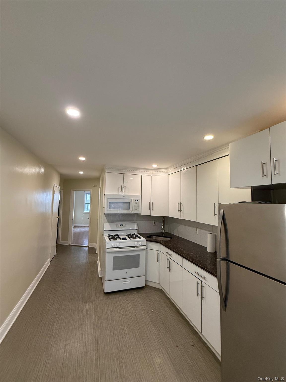 Apartment Glenwood  Brooklyn, NY 11234, MLS-916516-6