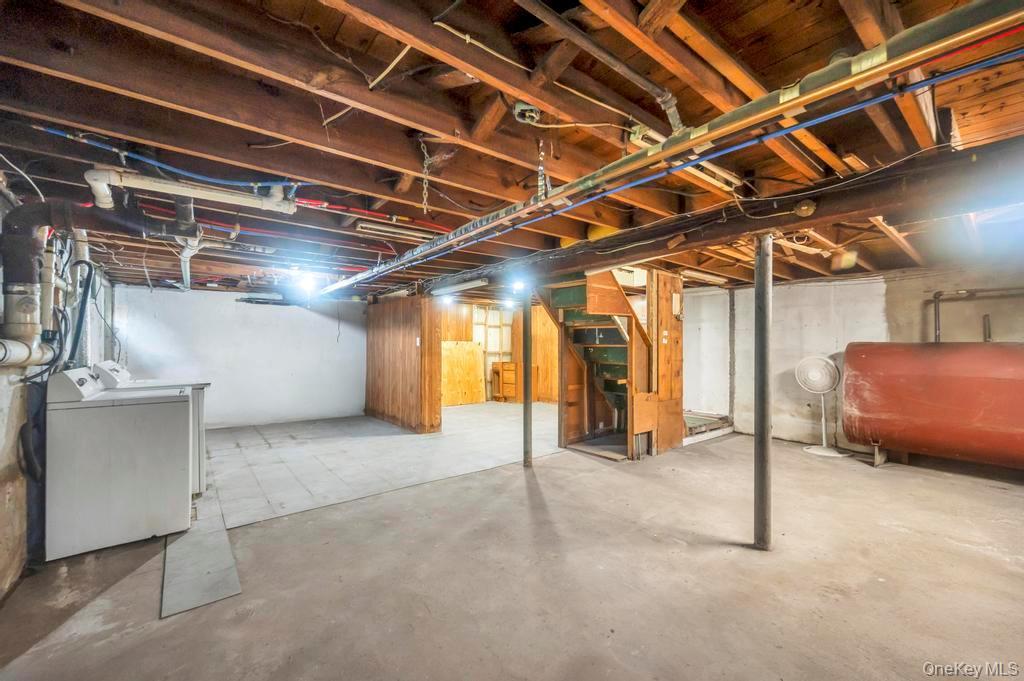 Single Family Udall  Suffolk County, NY 11795, MLS-916519-39