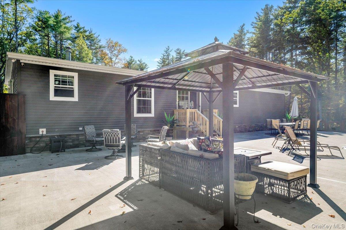 Single Family Silver Spur Greene County, NY 12413, MLS-916563-24