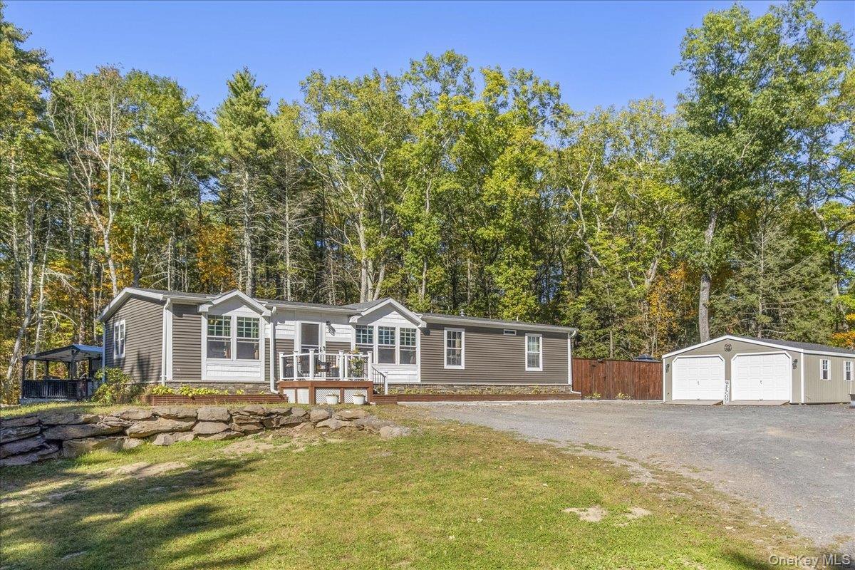 Single Family Silver Spur Greene County, NY 12413, MLS-916563-31