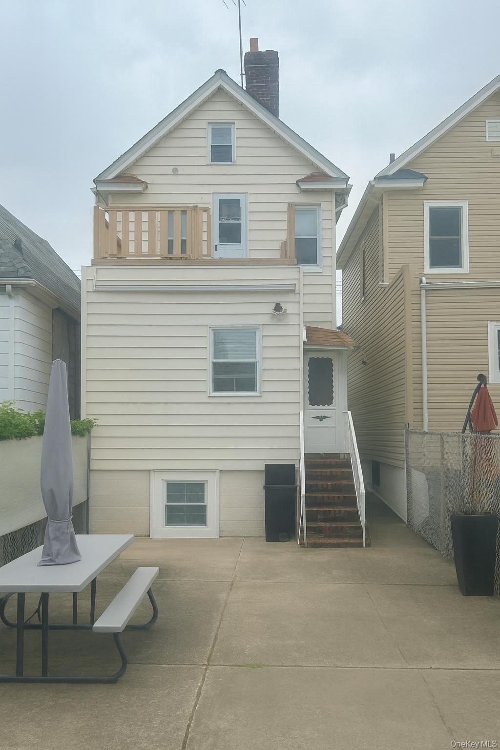 Single Family 94th  Brooklyn, NY 11236, MLS-916589-8