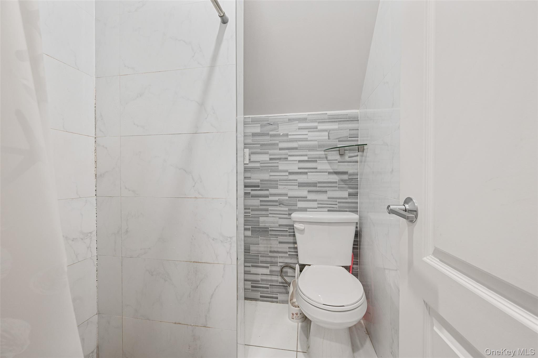 Single Family 186th St. Queens, NY 11365, MLS-916600-18