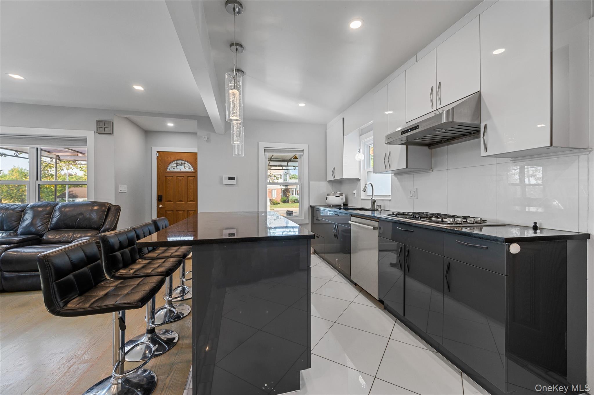 Single Family 186th St. Queens, NY 11365, MLS-916600-4