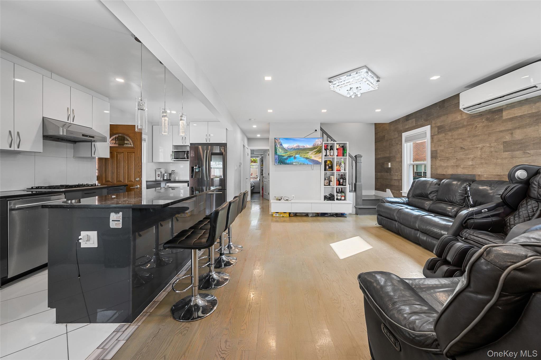 Single Family 186th St. Queens, NY 11365, MLS-916600-5