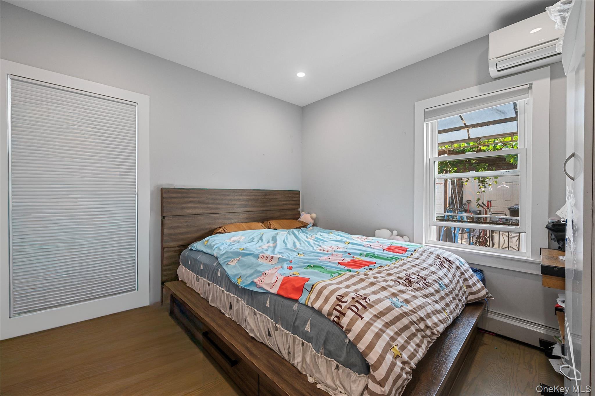 Single Family 186th St. Queens, NY 11365, MLS-916600-9