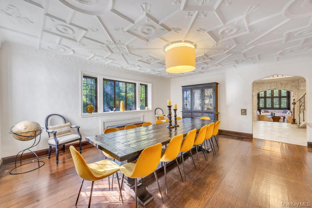 Single Family Clover Nassau County, NY 11021, MLS-916658-10