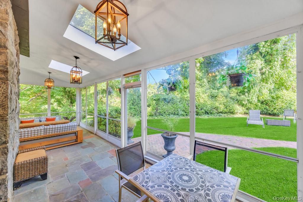 Single Family Clover Nassau County, NY 11021, MLS-916658-18