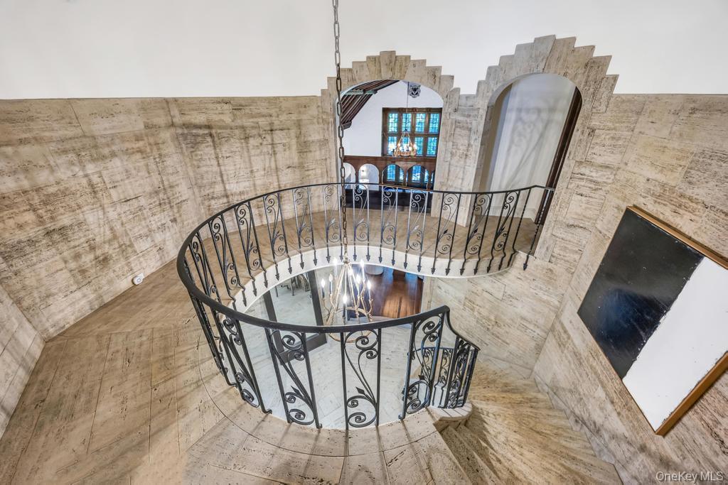 Single Family Clover Nassau County, NY 11021, MLS-916658-20