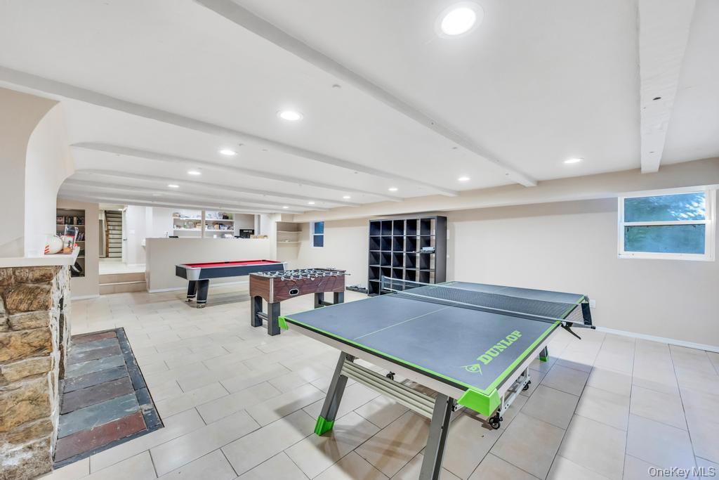 Single Family Clover Nassau County, NY 11021, MLS-916658-29