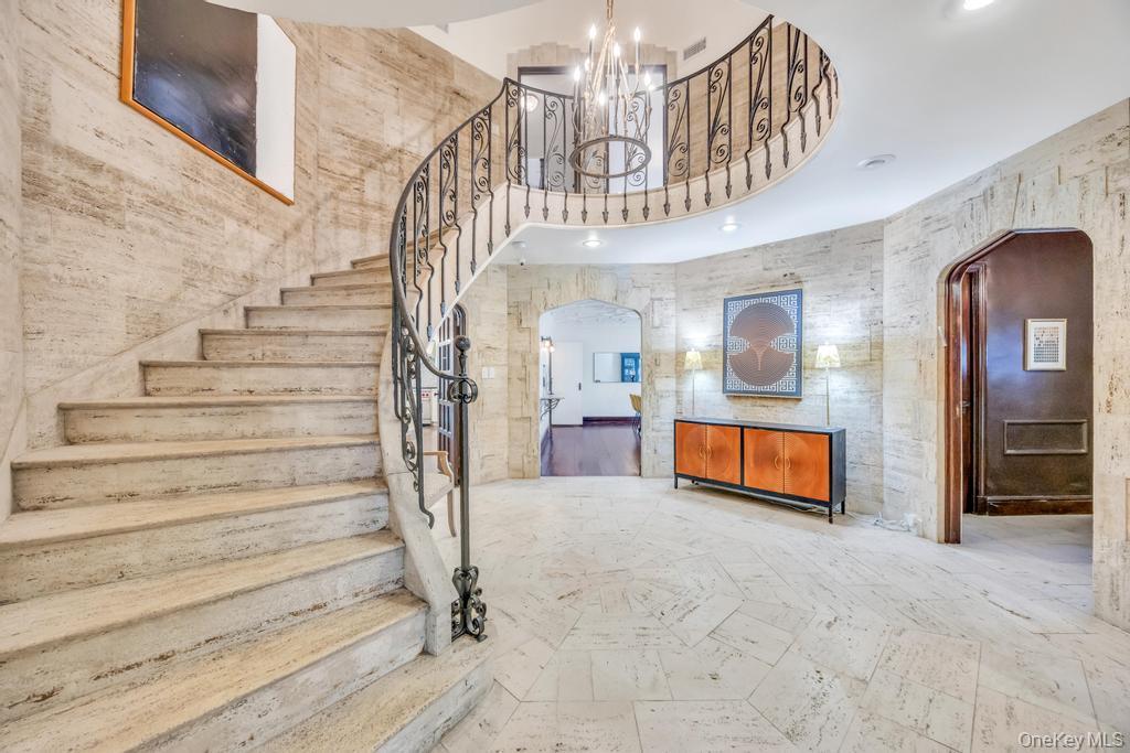 Single Family Clover Nassau County, NY 11021, MLS-916658-3