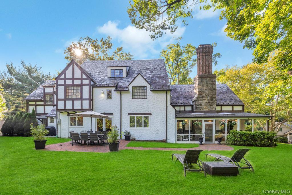 Single Family Clover Nassau County, NY 11021, MLS-916658-32