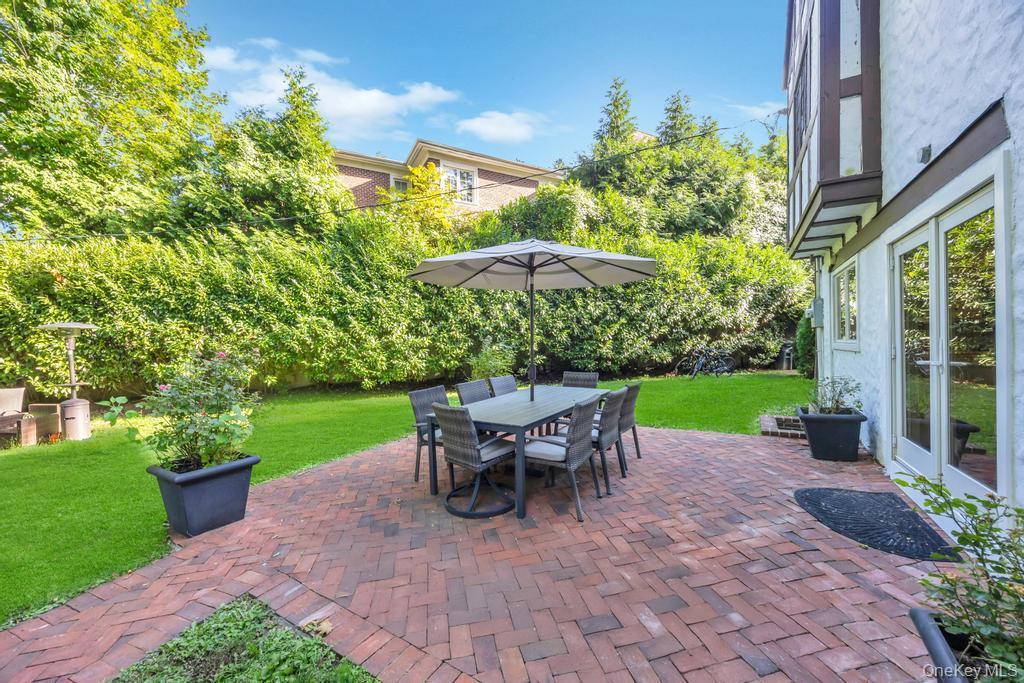 Single Family Clover Nassau County, NY 11021, MLS-916658-34