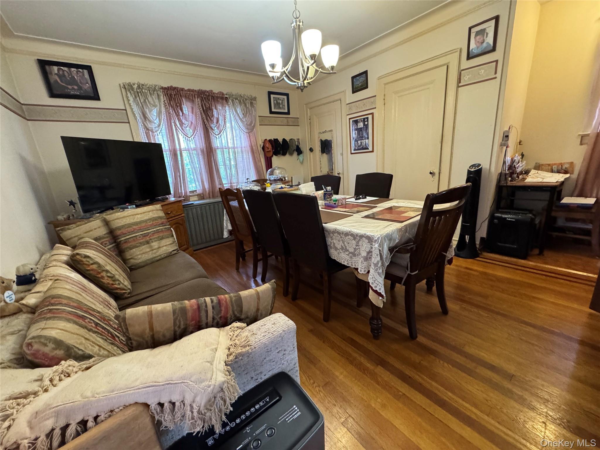 Single Family Strang  Bronx, NY 10466, MLS-916665-13