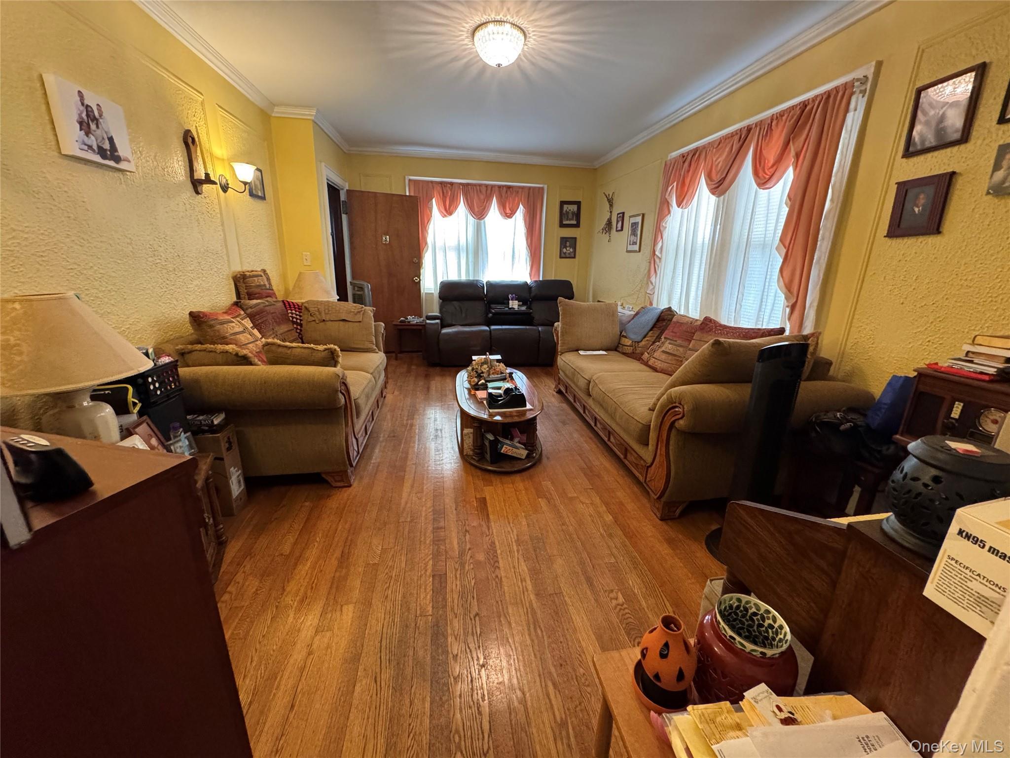 Single Family Strang  Bronx, NY 10466, MLS-916665-14