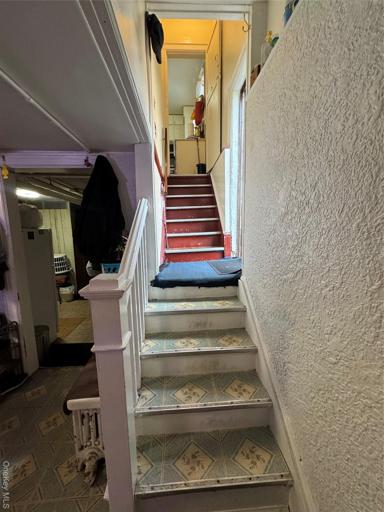 Single Family Strang  Bronx, NY 10466, MLS-916665-37